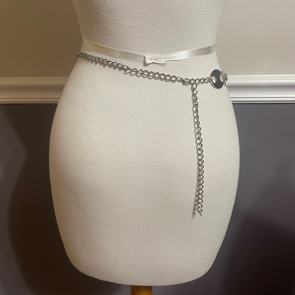 Silver Link Belly Chain Belt - Picture 2 of 2